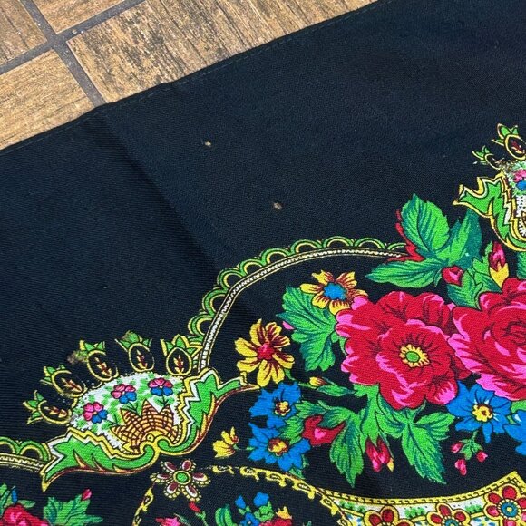 Vintage Ukrainian Black Floral Wool Challis Ethnic Scarf As Found - Picture 4 of 10